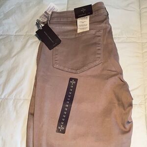 Classic Alina leggings by NYDJ in a beautiful neutral gray.